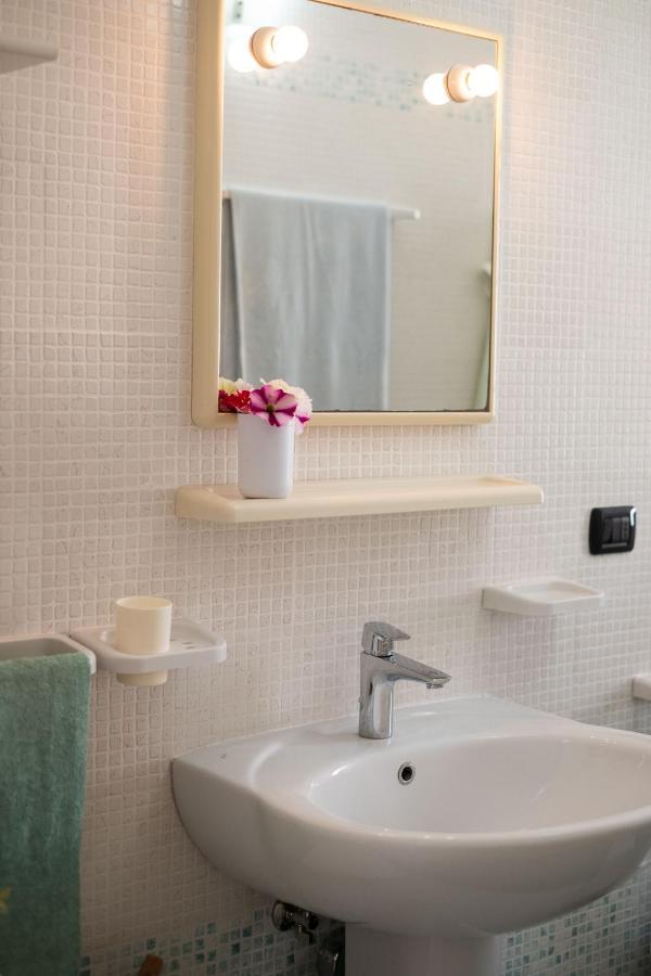 Perla Marina Apartment ตอร์เรปาลี ภายนอก รูปภาพ